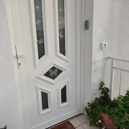 Ana With A Partial Sea View